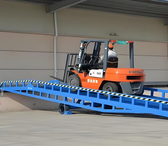 沈阳移动式卸货平台（叉车用）